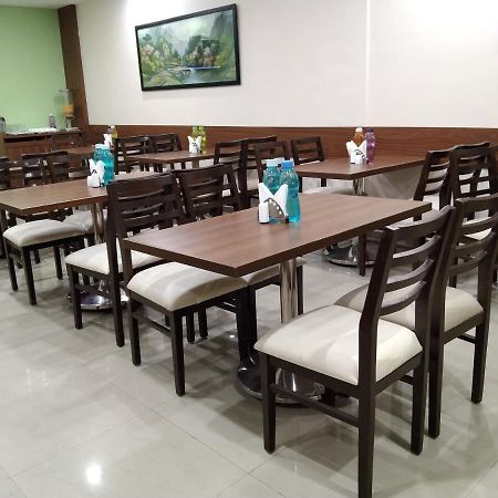 Hotel Ocean Suites Mumbai Exterior photo