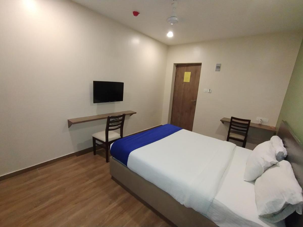 Hotel Ocean Suites Mumbai Exterior photo