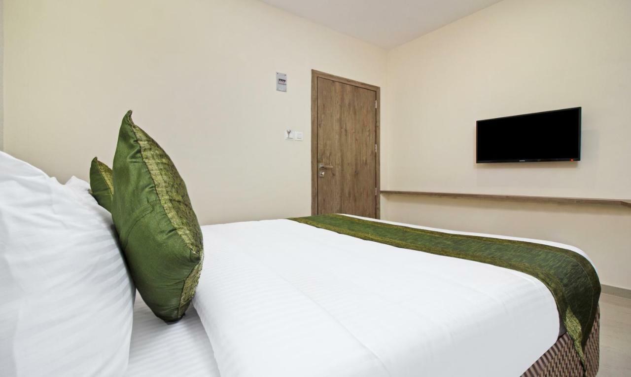 Hotel Ocean Suites Mumbai Exterior photo