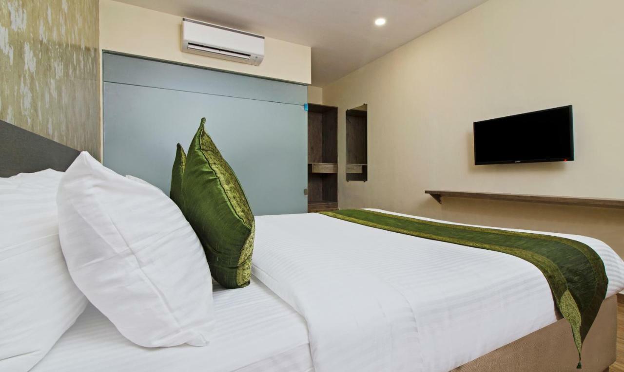 Hotel Ocean Suites Mumbai Exterior photo