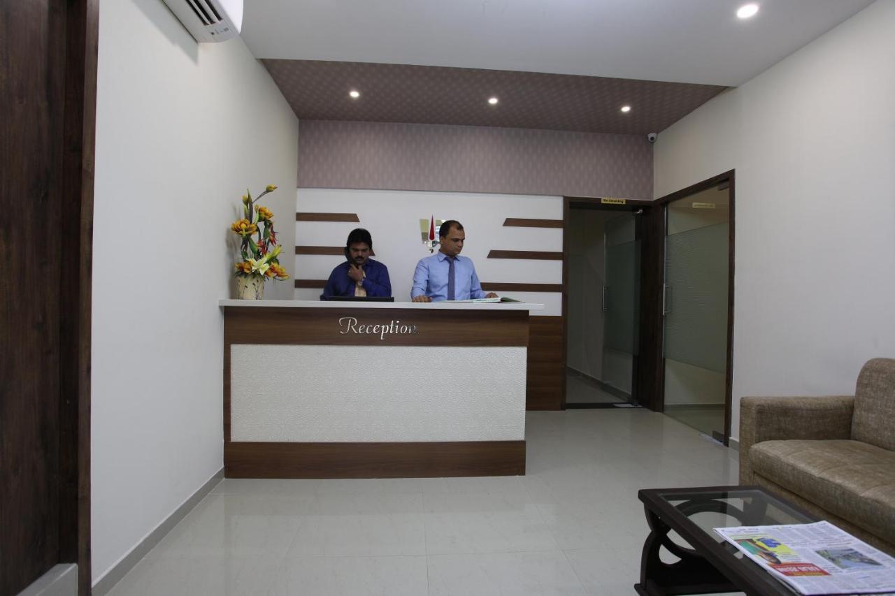 Hotel Ocean Suites Mumbai Exterior photo