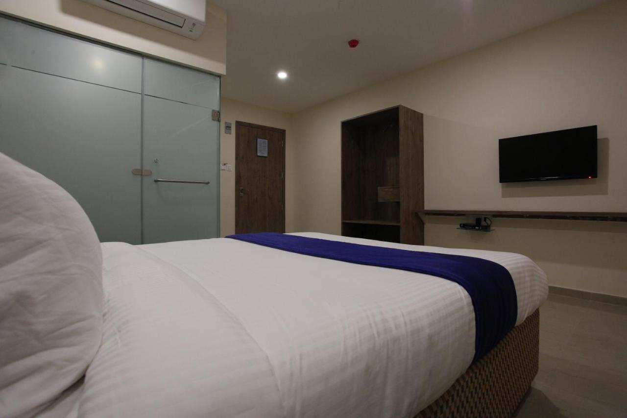 Hotel Ocean Suites Mumbai Exterior photo
